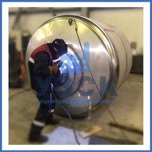 Купить баки и ёмкости из нержавеющей стали от завода УЗСК в Волгодонске